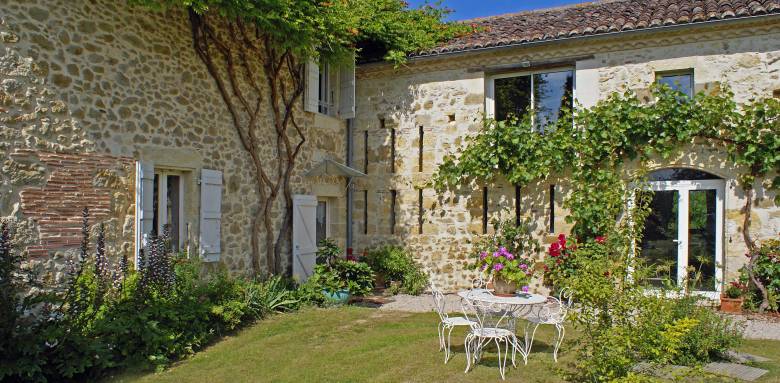 découvrez nos conseils pratiques et astuces pour rénover votre maison facilement, améliorer votre confort et valoriser votre bien immobilier. simplifiez vos travaux de rénovation avec nos guides détaillés.