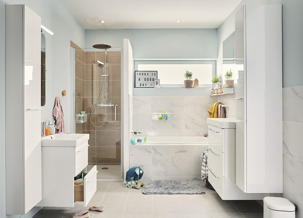 découvrez nos meilleures astuces pour rénover votre salle de bains facilement et à moindre coût. idées déco, conseils pratiques et étapes clés pour un espace moderne et fonctionnel.