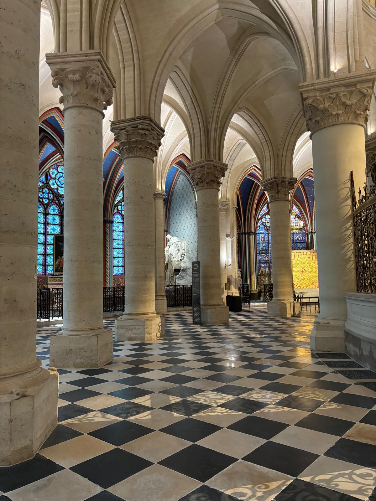 découvrez les dernières actualités sur la restauration de notre-dame de paris : avancées des travaux, savoir-faire des artisans et préservation du patrimoine.