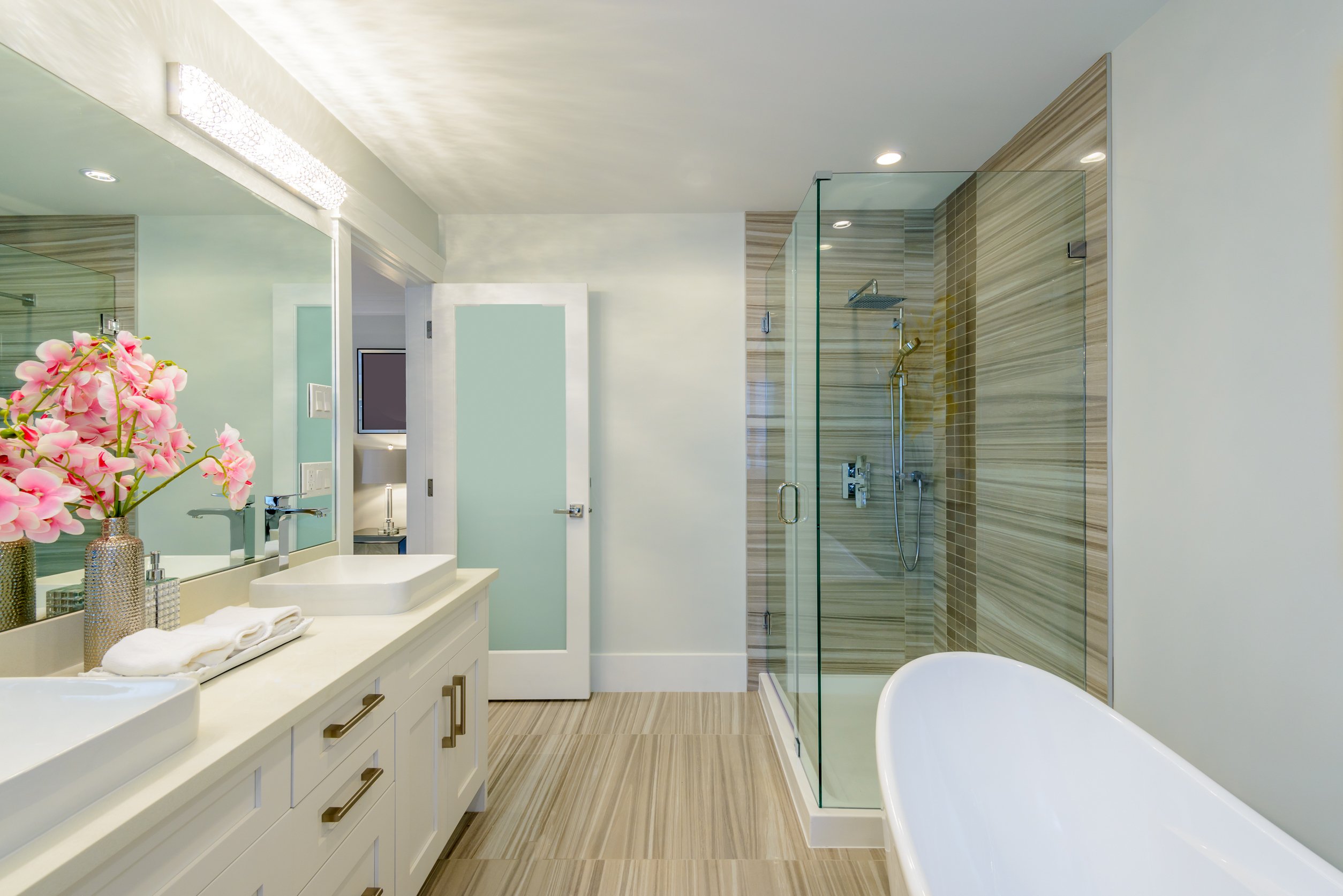 découvrez nos solutions pour une salle de bain moderne à fontenay-aux-roses : design contemporain, équipements innovants et aménagements sur-mesure pour sublimer votre intérieur.