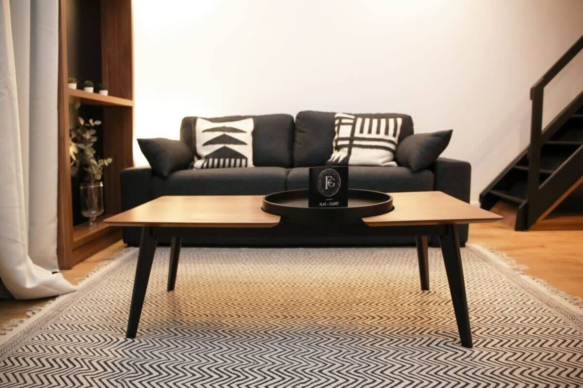 découvrez un studio moderne alliant design contemporain, confort et fonctionnalité. idéal pour une vie urbaine ou un investissement locatif, ce studio offre un espace optimisé et des équipements de qualité pour répondre à tous vos besoins.