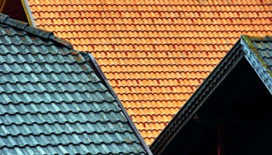 vous recherchez un expert pour votre toiture à clamart ? découvrez nos services de rénovation, réparation et entretien de toitures adaptés à tous types de bâtiments. devis gratuit, intervention rapide !