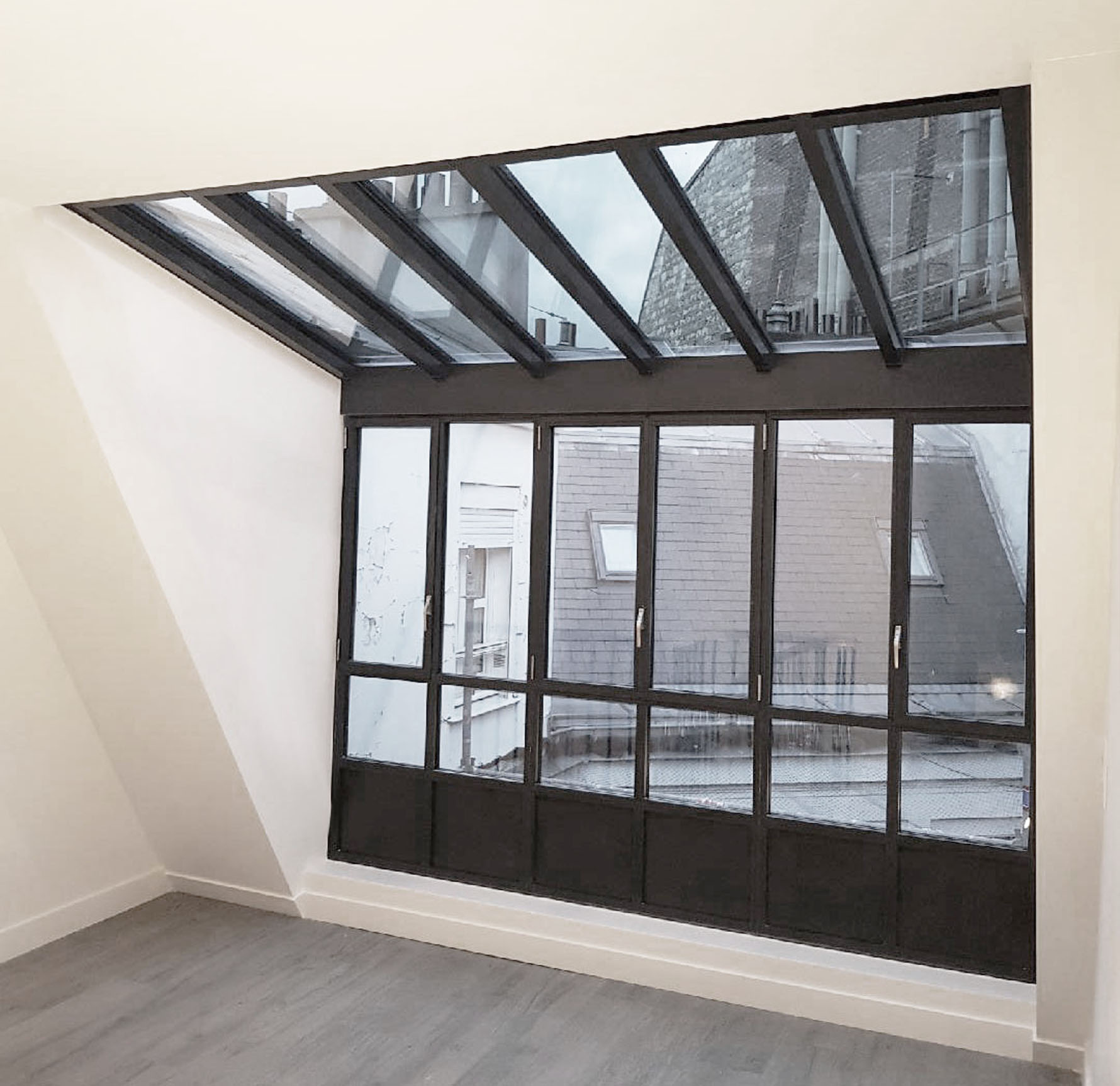 confiez la rénovation de votre toiture à paris à des experts. travaux de qualité, matériaux durables et devis gratuit pour une toiture impeccable et durable.