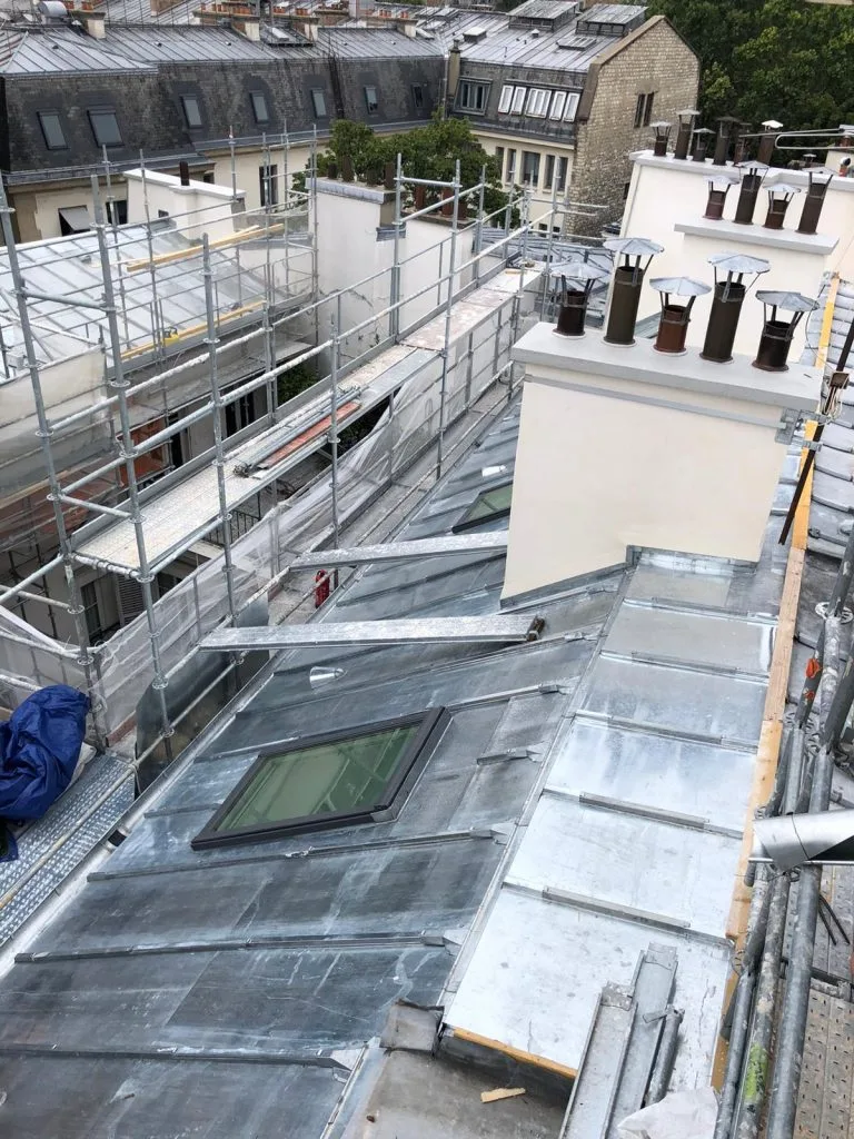 découvrez notre service de rénovation de toiture à paris : des solutions durables, un savoir-faire reconnu, et une équipe professionnelle pour remettre à neuf votre toit en toute sérénité.