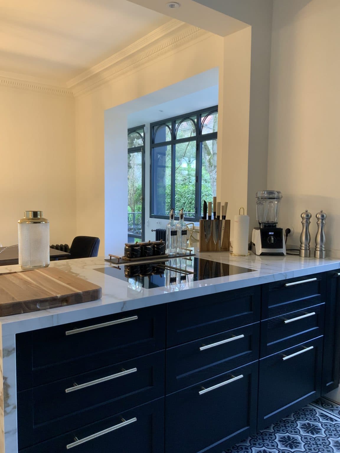 découvrez comment transformer votre maison à garches en un espace moderne, fonctionnel et élégant grâce à nos conseils et solutions sur mesure d’aménagement intérieur et extérieur.