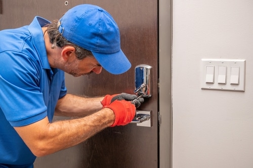 besoin d'une intervention rapide à gennevilliers ? notre service d'urgence serrurerie est disponible 24h/24 pour tout dépannage, ouverture de porte ou réparation de serrure. devis gratuit et intervention immédiate.