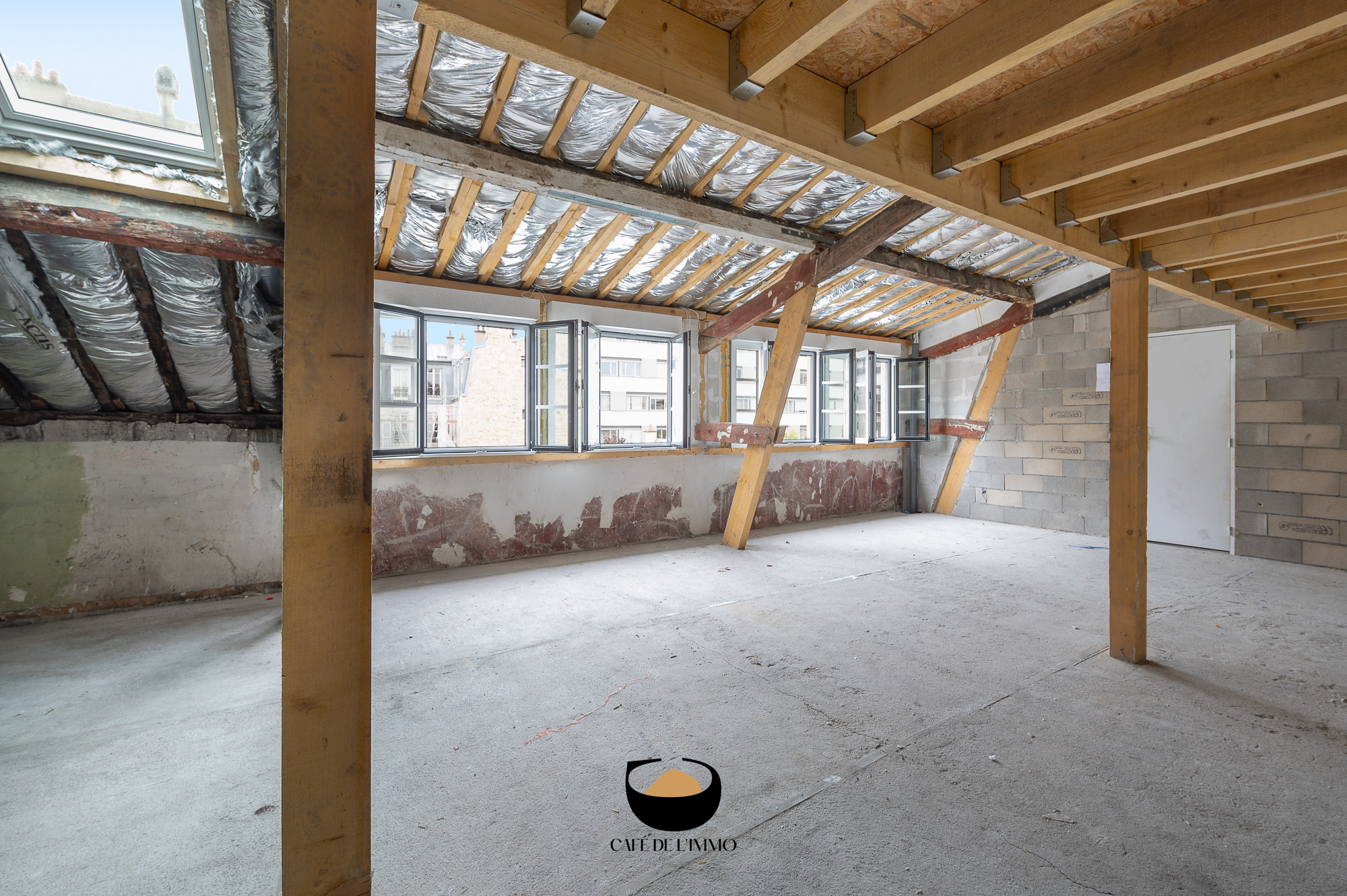 découvrez un appartement à rénover à paris, idéal pour investisseurs ou amateurs de projets immobiliers. profitez d’une situation privilégiée pour créer le logement de vos rêves au cœur de la capitale.