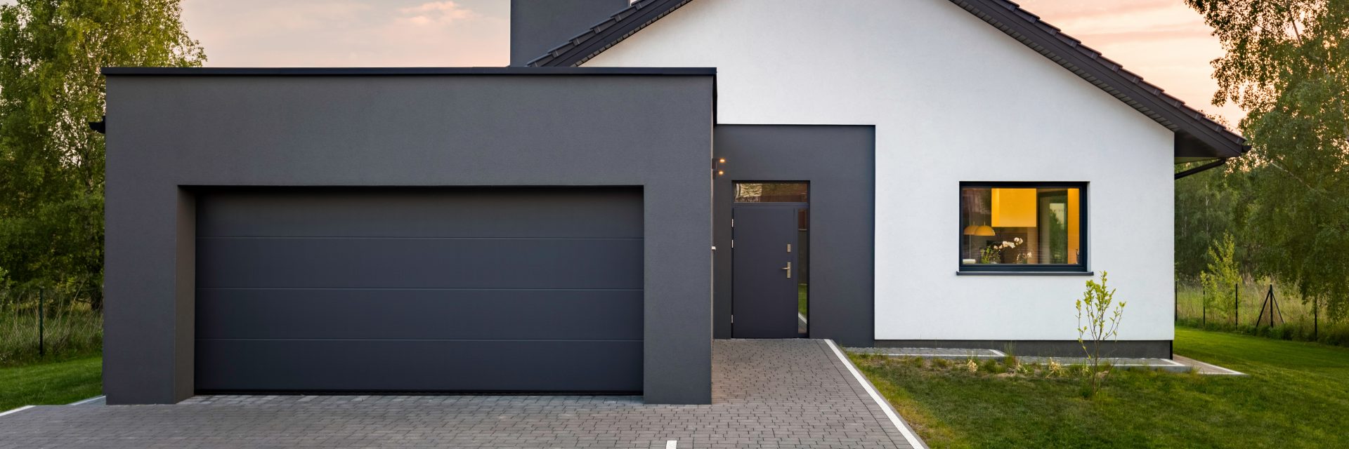 découvrez le coût de construction ou de rénovation d'un garage. guide complet des prix, des matériaux et des astuces pour un projet réussi.