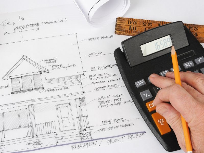 découvrez comment évaluer le coût de la rénovation de votre maison, avec des conseils pour optimiser votre budget et choisir les meilleures options de travaux.