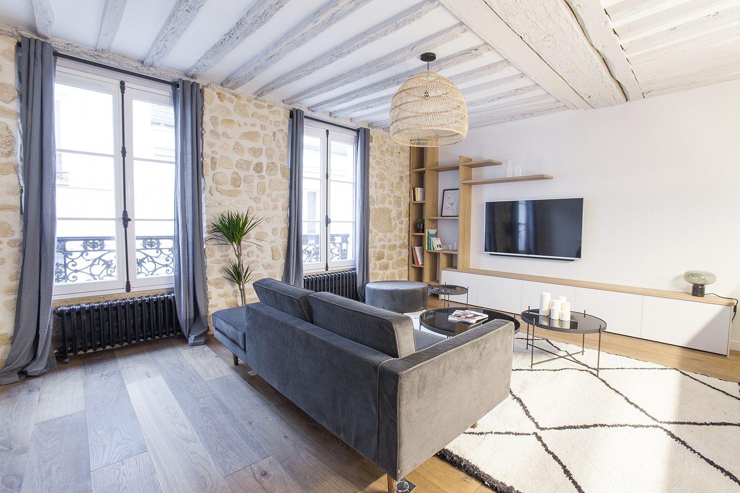 découvrez les meilleurs prestataires pour la rénovation d'appartements à paris. experts qualifiés, services de qualité et devis personnalisés pour transformer votre intérieur.