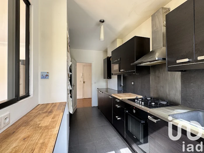 découvrez nos services professionnels de rénovation de cuisine à la celle-saint-cloud pour transformer votre espace en un lieu moderne et fonctionnel.