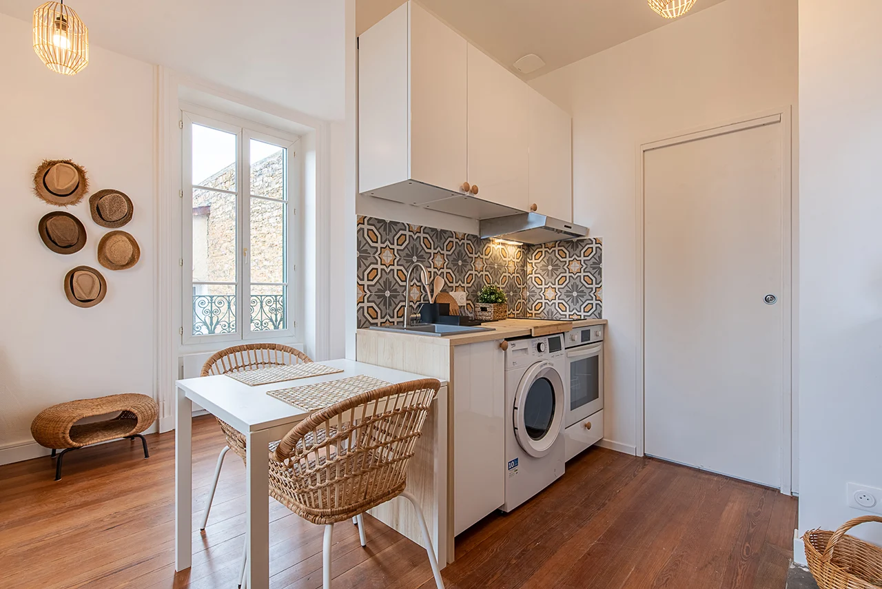 découvrez nos conseils et solutions pour réussir la rénovation énergétique de votre studio : économies d'énergie, aides financières et travaux prioritaires pour un logement plus confortable et performant.