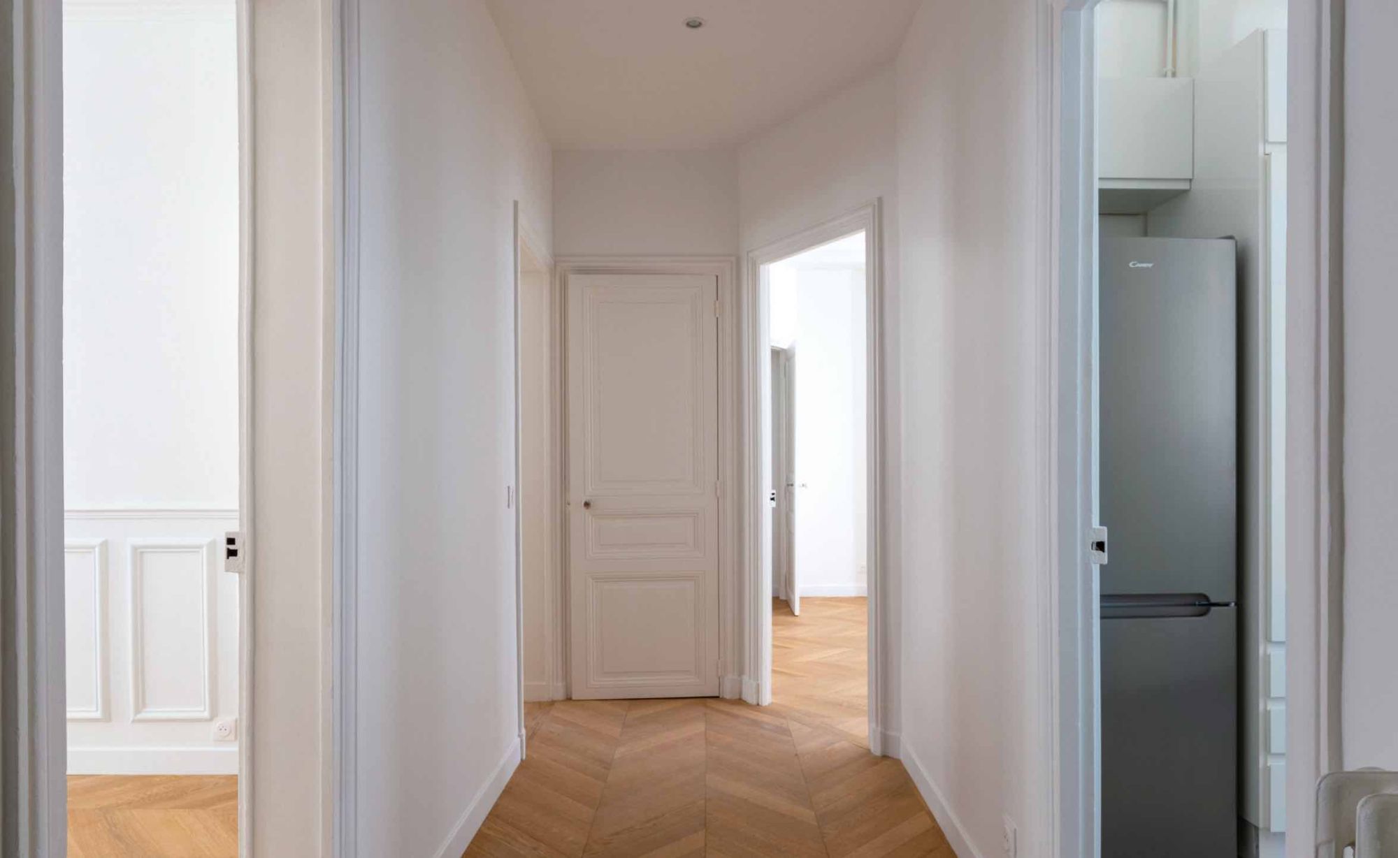 découvrez nos services de rénovation haut de gamme à paris 1, alliant élégance et savoir-faire pour sublimer votre intérieur avec des matériaux de qualité et un design raffiné.
