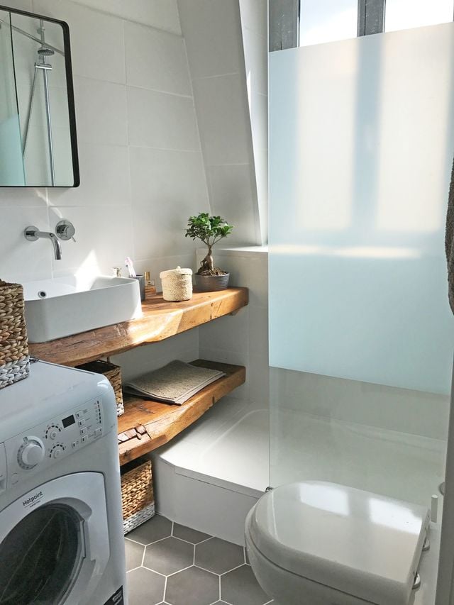 confiez la rénovation de votre salle de bain à paris à des experts qualifiés. modernisez votre espace avec des matériaux de qualité et un accompagnement personnalisé pour un résultat à la hauteur de vos attentes.