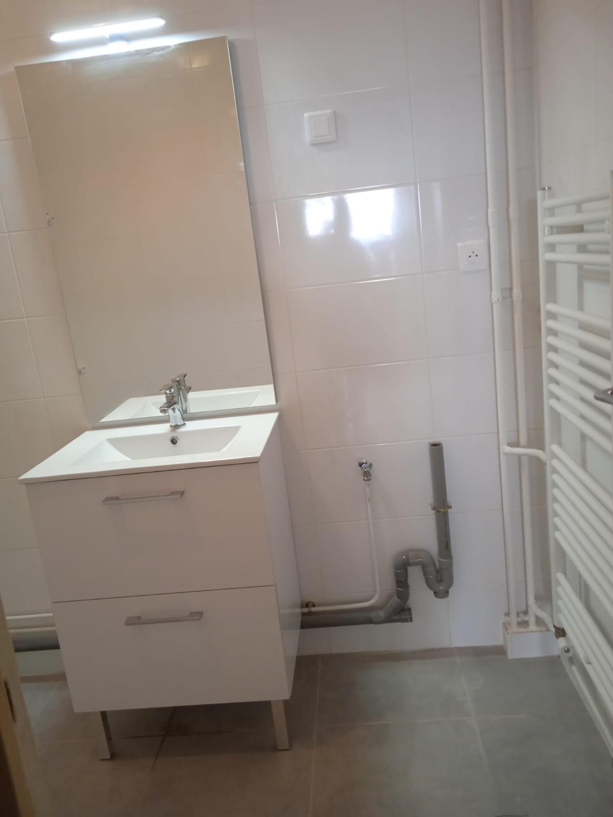 découvrez nos services experts en rénovation de salle de bains à montlignon en 2025. transformez votre espace avec des solutions modernes et personnalisées, pour un confort optimal et un design élégant.