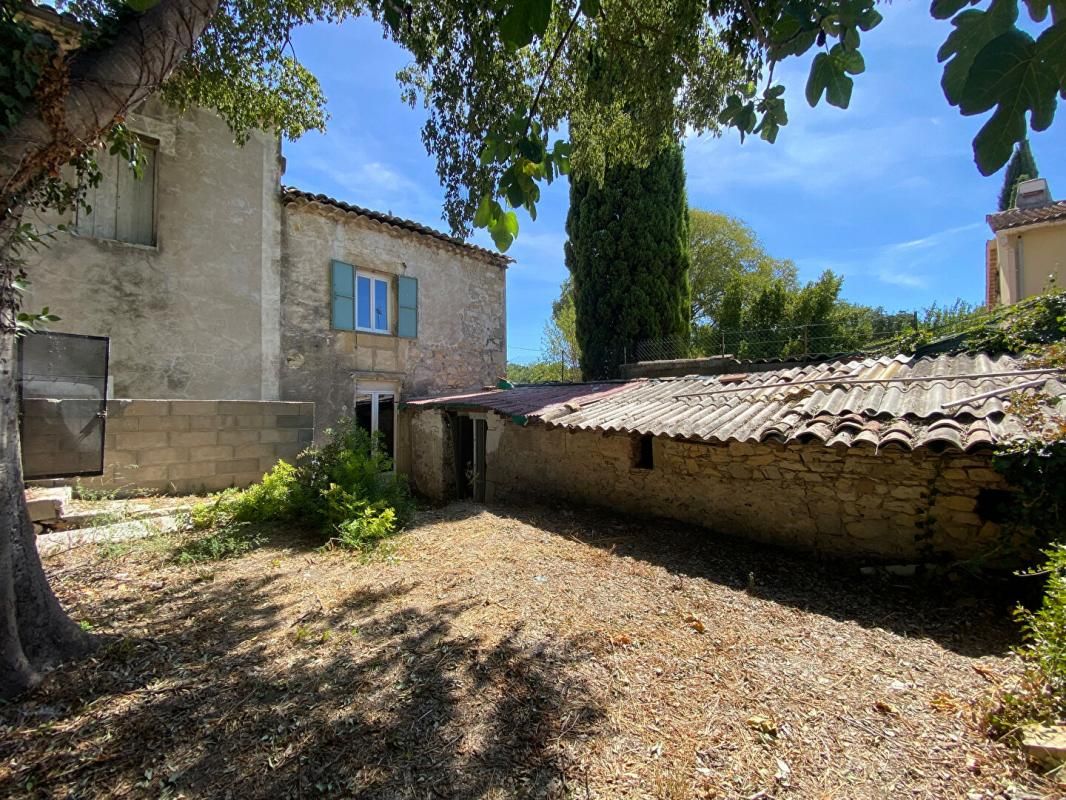 découvrez des astuces et conseils pour rénover votre maison à petit prix sans compromettre la qualité. transformez votre intérieur facilement et économiquement.