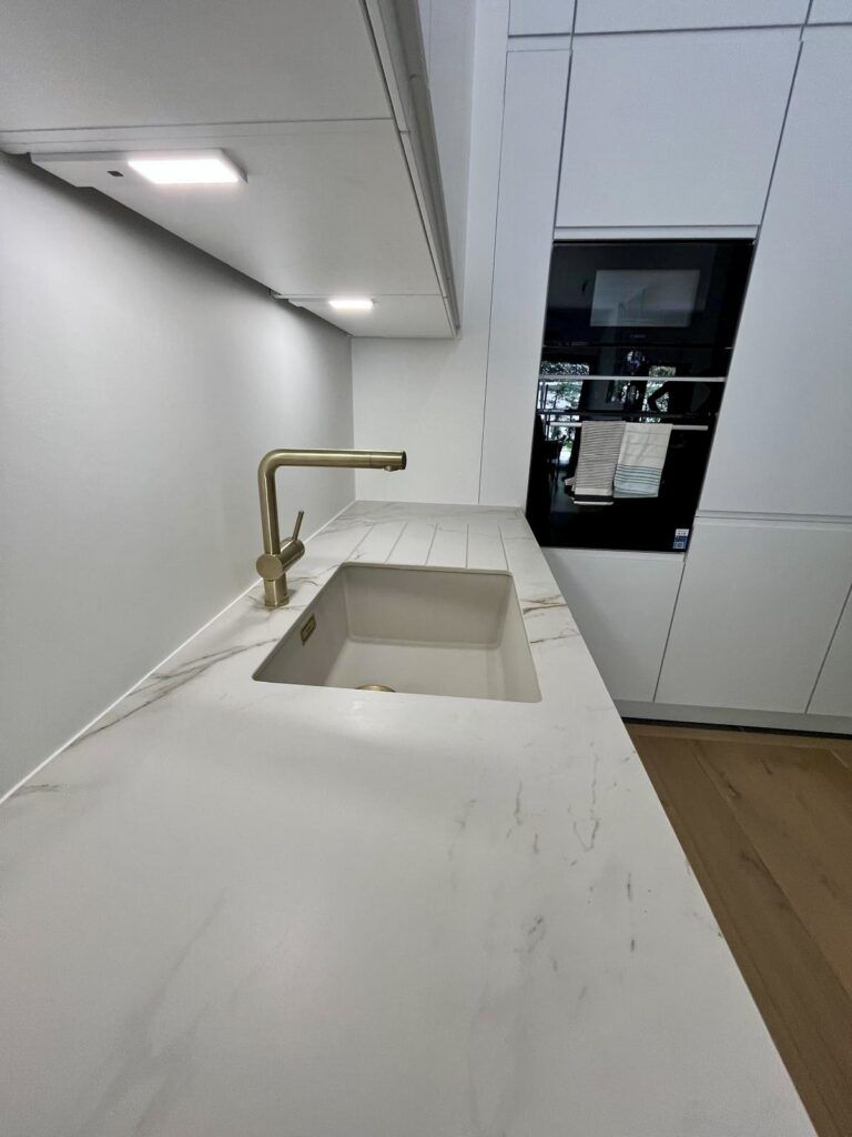 découvrez les tendances incontournables pour la rénovation de cuisine à suresnes et transformez votre espace en un lieu moderne et fonctionnel.