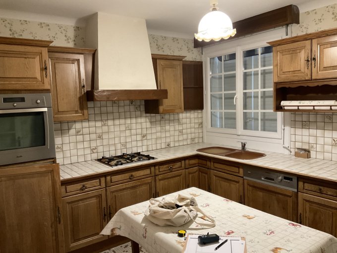 découvrez comment une cuisine rénovée peut valoriser votre bien immobilier à garches et augmenter son attrait sur le marché.